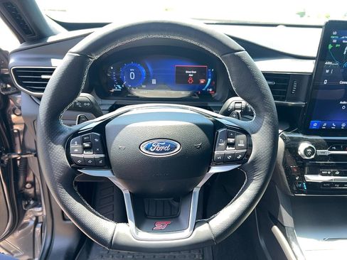 Used 2024 Ford Explorer ST w/ Equipment Group 401A AWD/4WD image 16