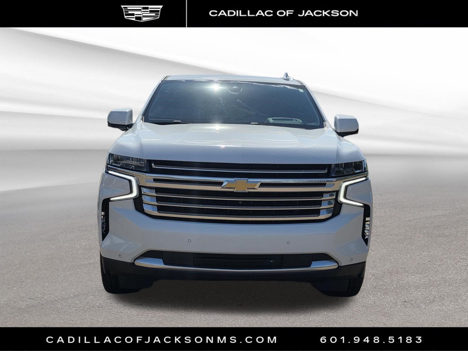 Used 2021 Chevrolet Suburban High Country RWD image 2