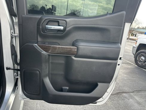 Used 2021 GMC Sierra 1500 SLE image 17