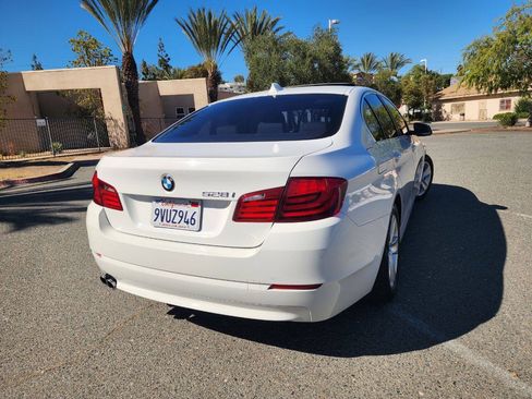 Used 2013 BMW 528i Sedan RWD image 33