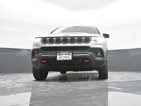 Used 2023 Jeep Compass Trailhawk image 36