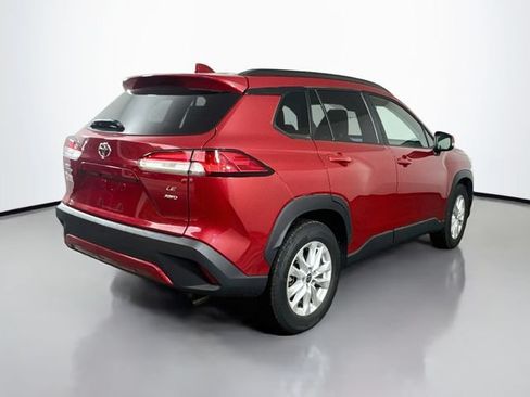 Used 2022 Toyota Corolla Cross LE w/ Moonroof Package AWD/4WD image 6