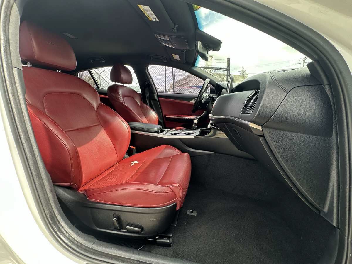 Used 2019 Kia Stinger GT RWD image 29