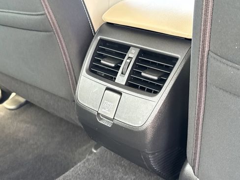 Used 2021 Honda Clarity Plug-In Hybrid image 18