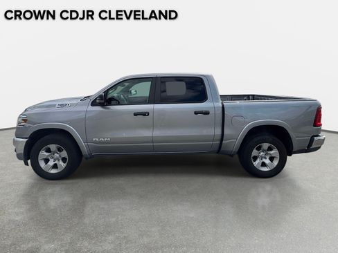 Used 2025 RAM 1500 Big Horn AWD/4WD image 37