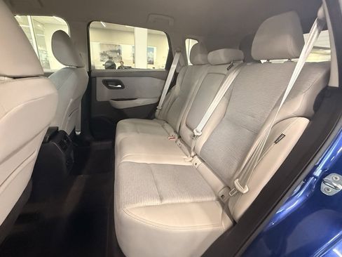 Used 2022 Nissan Rogue SV image 31