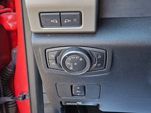 Used 2021 Ford F250 Lariat w/ Chrome Package image 30