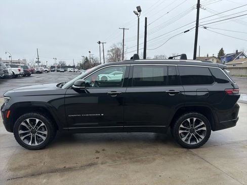 Used 2022 Jeep Grand Cherokee L Overland w/ Luxury Tech Group IV AWD/4WD image 2