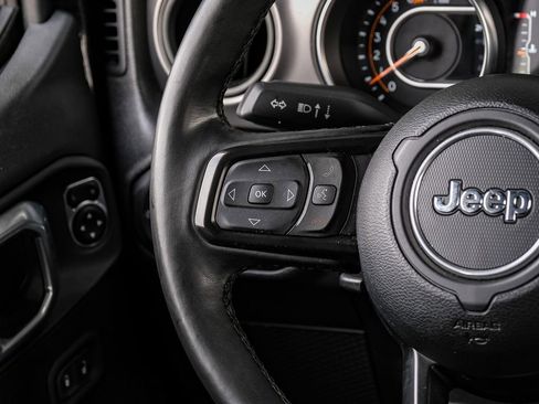 Used 2022 Jeep Wrangler Unlimited Sport w/ Sun And Sound Package image 26