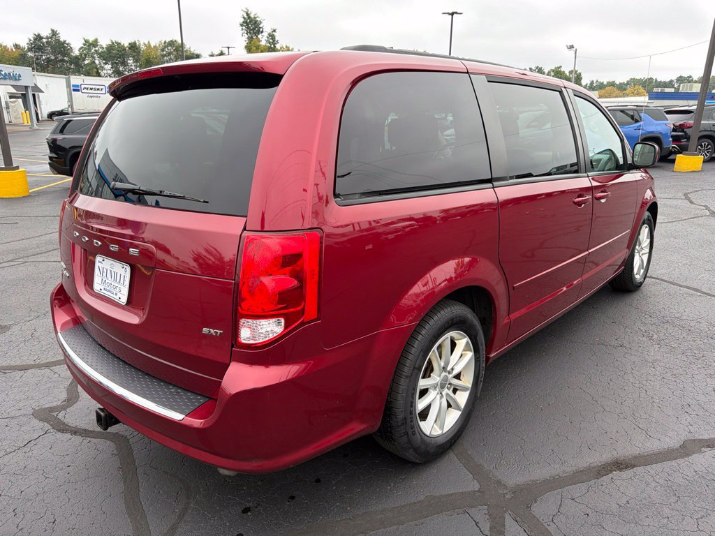 Used 2015 Dodge Grand Caravan SXT w/ UConnect Hands-Free Group FWD image 3