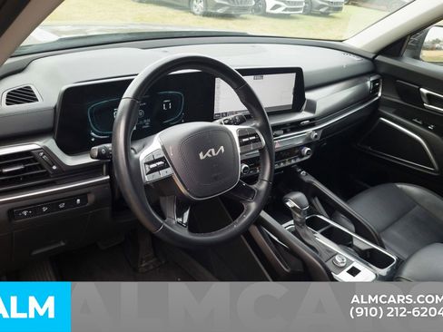 Used 2025 Kia Telluride S image 5