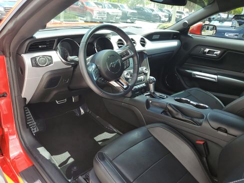 Used 2017 Ford Mustang Premium w/ Equipment Group 201A RWD image 20