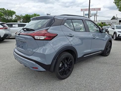 Used 2023 Nissan Kicks SR w/ SR Premium Package FWD image 8
