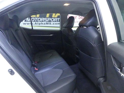 Used 2021 Toyota Camry SE FWD image 20