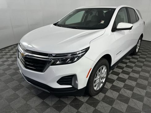Used 2024 Chevrolet Equinox LT AWD/4WD image 12