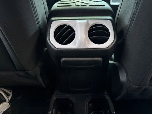 Used 2023 Jeep Wrangler Sport AWD/4WD image 36