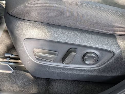 Used 2024 Toyota RAV4 XLE FWD image 24