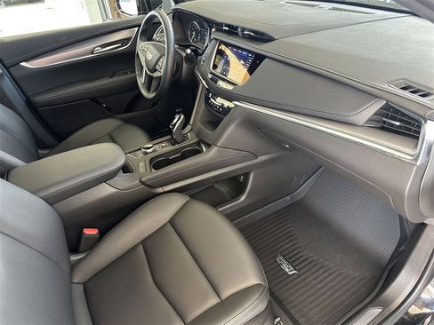 New 2025 Cadillac XT5 Luxury w/ LPO, Floor Liner Package image 35