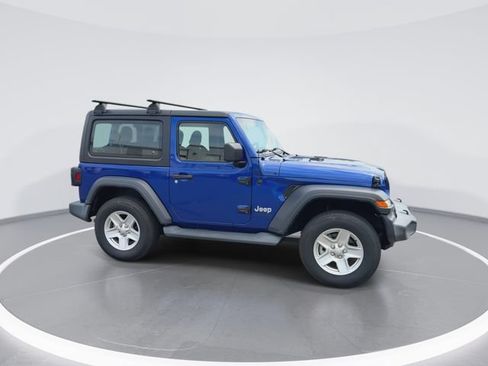 Used 2019 Jeep Wrangler Sport AWD/4WD image 2