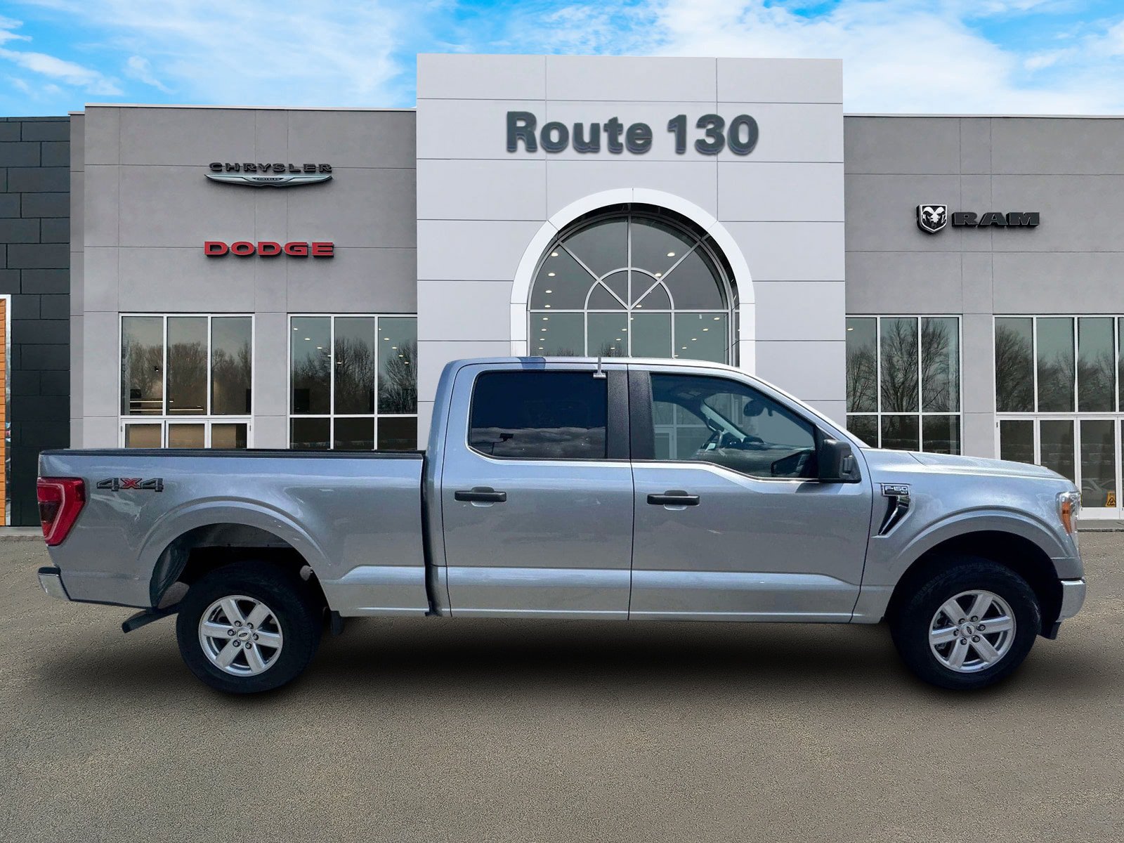 Used 2022 Ford F150 XLT AWD/4WD image 5