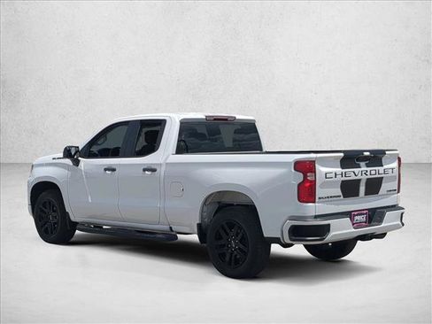Used 2022 Chevrolet Silverado 1500 Custom w/ Rally Edition RWD image 8