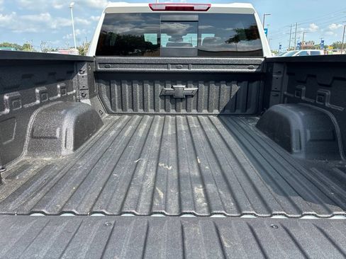 Used 2026 Chevrolet Silverado 1500 LT Trail Boss w/ LT Trail Boss Premium Package AWD/4WD image 8