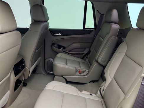 Used 2019 GMC Yukon SLT w/ Open Road Package AWD/4WD image 22