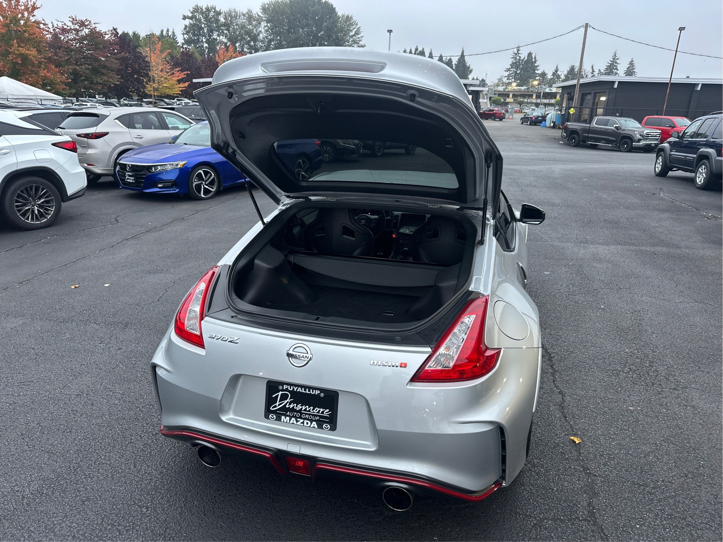 Used 2016 Nissan 370Z NISMO RWD image 10