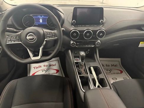 New 2025 Nissan Sentra SR w/ Midnight Edition image 14