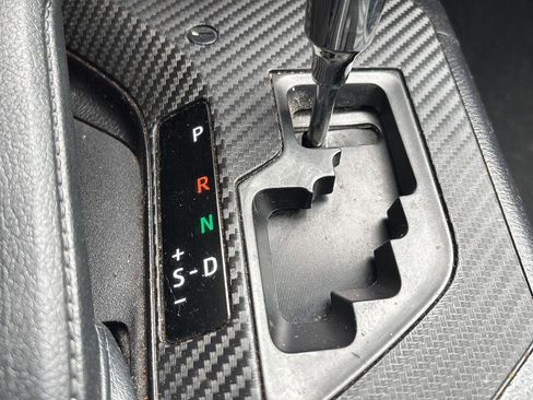 Used 2014 Toyota RAV4 LE AWD/4WD image 16