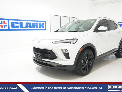 Used 2025 Buick Encore GX Sport Touring w/ Comfort Package image 1