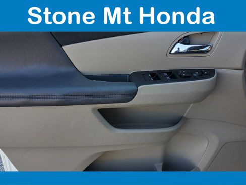 Used 2016 Honda Odyssey SE image 20