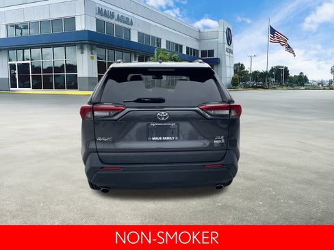 Used 2021 Toyota RAV4 XLE image 5