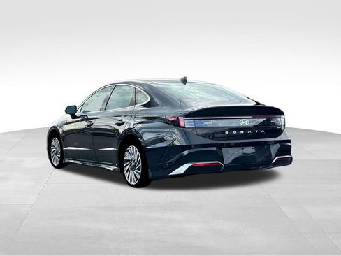 New 2025 Hyundai Sonata Limited image 5