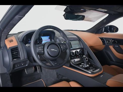 Used 2024 Jaguar F-TYPE R AWD/4WD image 9