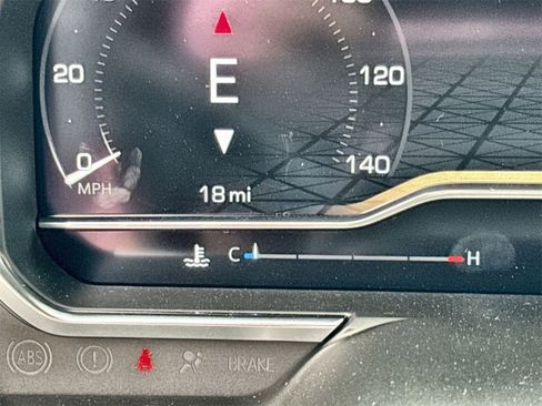 Used 2024 GMC Sierra 2500 Denali w/ Denali Reserve Package image 12