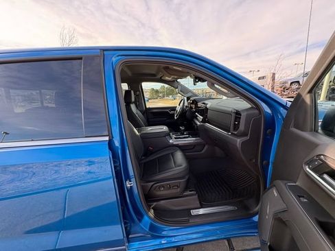Used 2022 Chevrolet Silverado 1500 LTZ w/ LTZ Convenience Package II AWD/4WD image 29