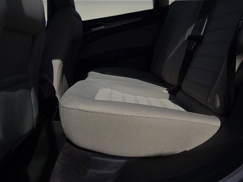 Used 2018 Ford Fusion S image 19