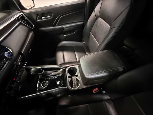 Used 2023 GMC Canyon Elevation w/ Elevation Premium Package AWD/4WD image 80