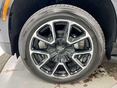 New 2026 Chevrolet Suburban RST w/ Comfort Package image 29