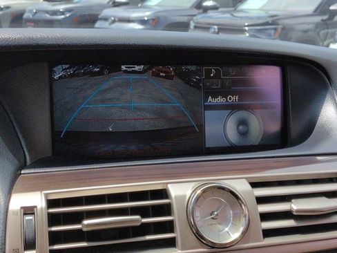 Used 2013 Lexus LS 460 w/ Comfort Pkg RWD image 14