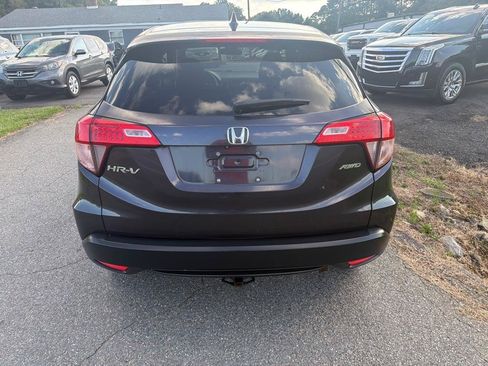 Used 2016 Honda HR-V EX image 9