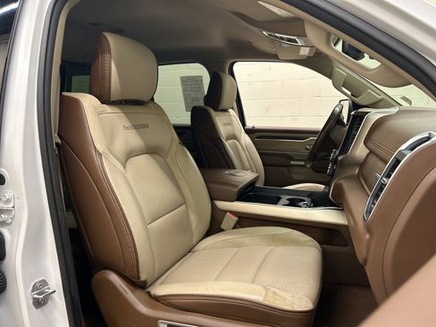 Used 2019 RAM 1500 Laramie image 10