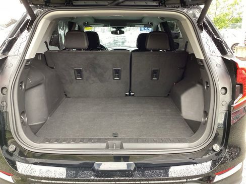 Used 2023 GMC Terrain SLE w/ Driver Convenience Package AWD/4WD image 15