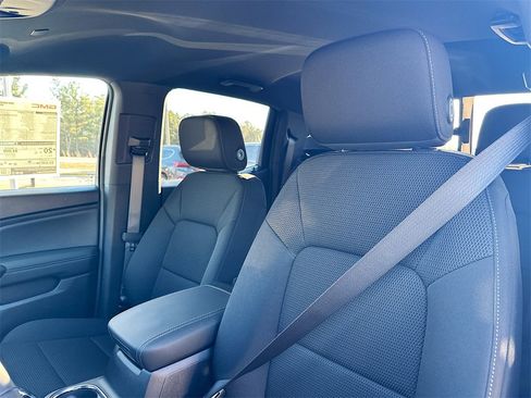 New 2026 GMC Canyon Elevation w/ Convenience Package image 8