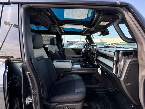 New 2026 GMC Hummer EV 4x4 Crew Cab w/ LPO, Sport Package image 12