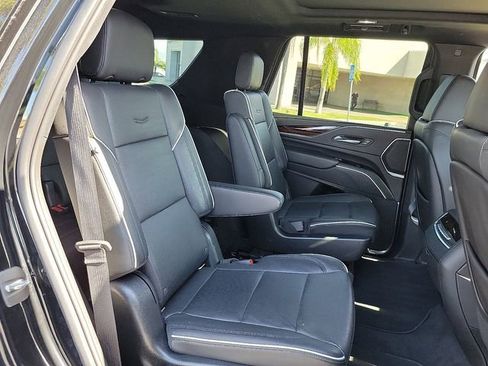 Certified 2022 Cadillac Escalade Premium Luxury w/ Performance Package image 27