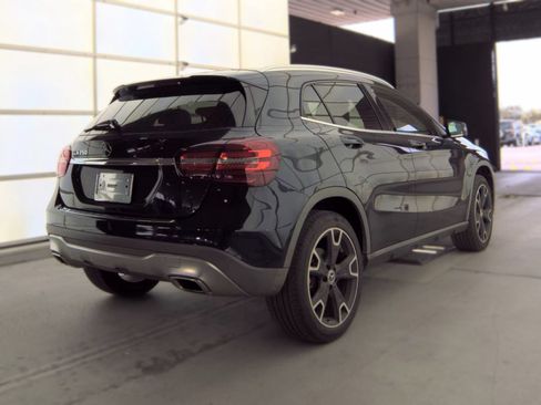 Used 2019 Mercedes-Benz GLA 250 w/ Convenience Package image 4