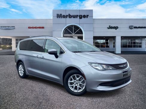 Used 2021 Chrysler Voyager Lxi FWD image 1