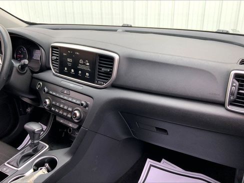 Used 2022 Kia Sportage LX w/ LX FWD Value Edition Package image 14